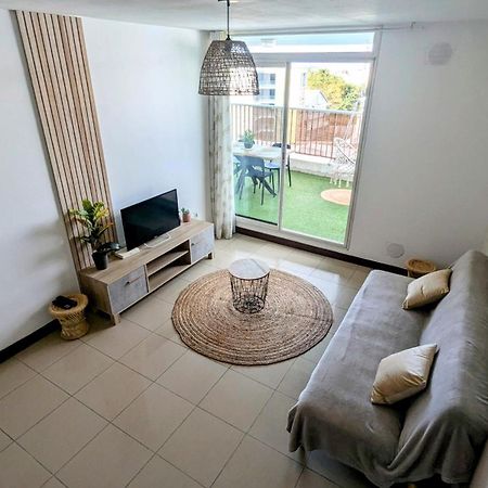 Entierement Equipe, Climatise, Wifi, Au Dernier Etage Sans Vis A Vis Apartment Сен Дьони Екстериор снимка